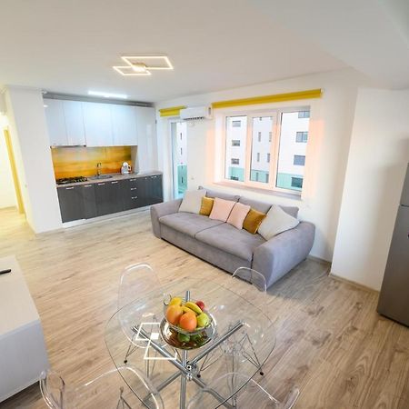 דירות Sunset Lake Apartament מאמאיה מראה חיצוני תמונה